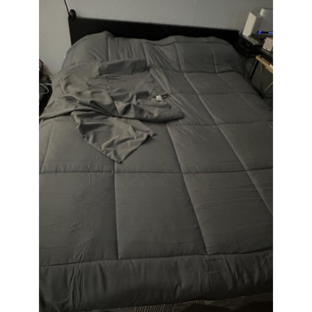New Black Queen Comforter Set, 3-Piece Box Stitched Bedding, Down Alternative - Picture 8 of 13